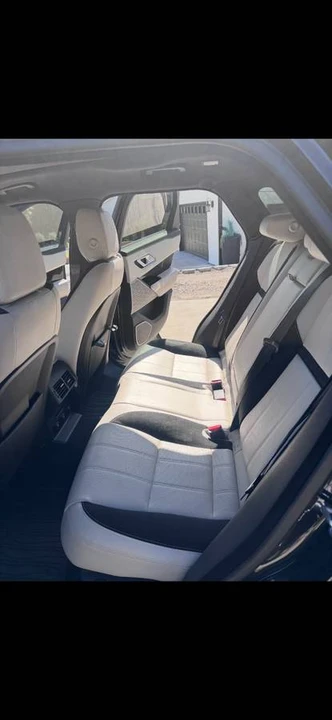 2018 Land Rover Range Rover Velar - Image 7 of 9