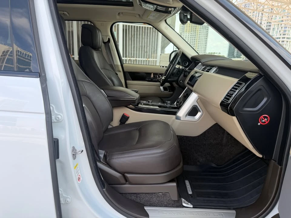 2018 Land Rover Range Rover L405 - Image 11 of 20