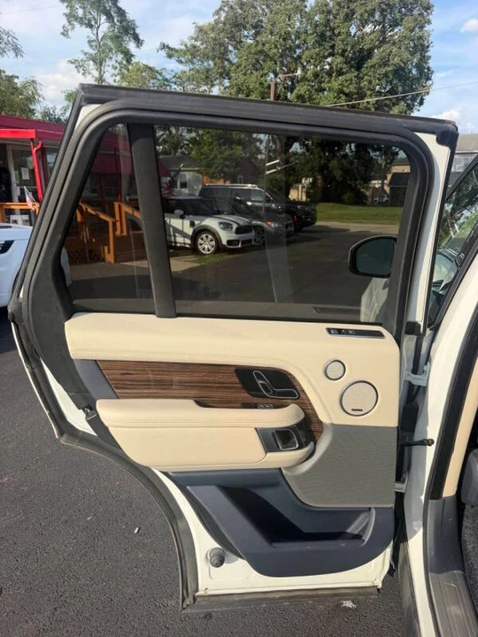 2018 Land Rover Range Rover L405 - Image 16 of 20