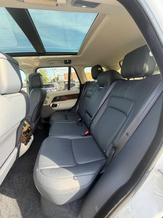 2018 Land Rover Range Rover L405 - Image 17 of 20