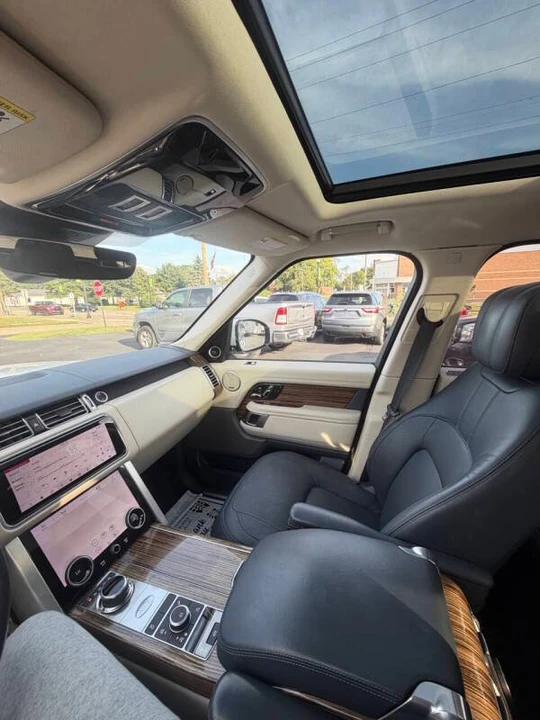 2018 Land Rover Range Rover L405 - Image 14 of 20