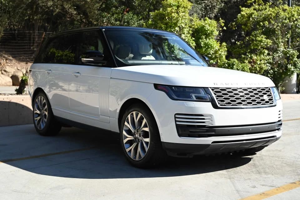 2018 Land Rover Range Rover L405 - Image 2 of 17