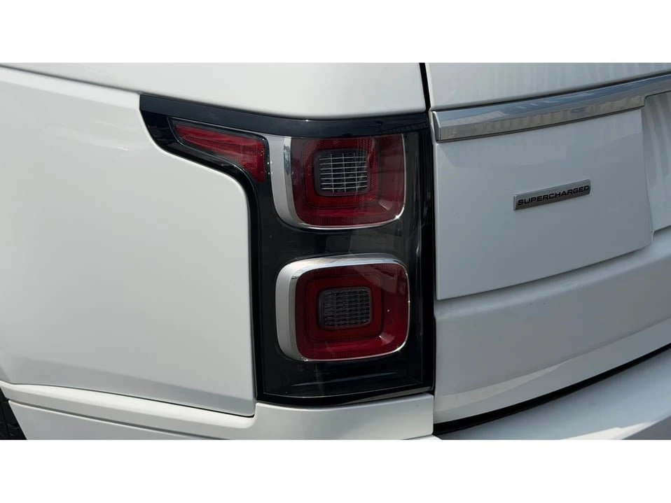 2018 Land Rover Range Rover L405 - Image 12 of 20