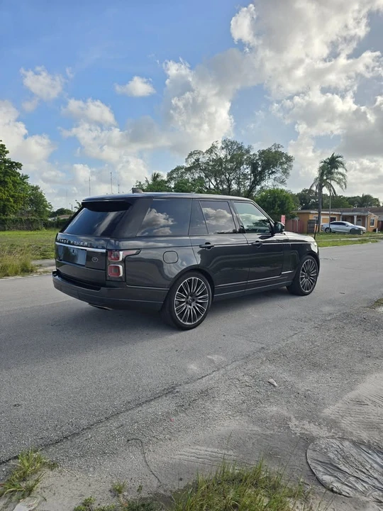 2018 Land Rover Range Rover L405 - Image 5 of 12