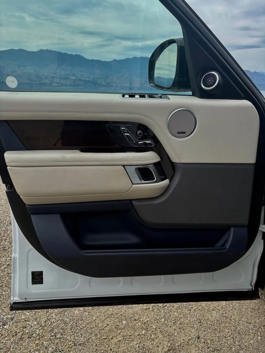 2018 Land Rover Range Rover L405 - Image 7 of 19