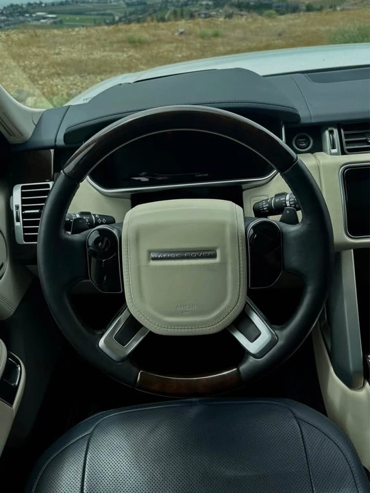 2018 Land Rover Range Rover L405 - Image 10 of 19