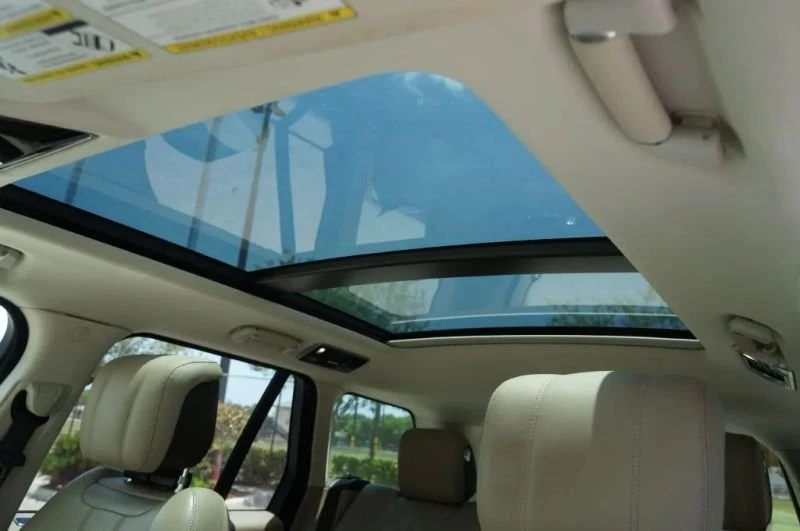 2018 Land Rover Range Rover L405 - Image 17 of 20