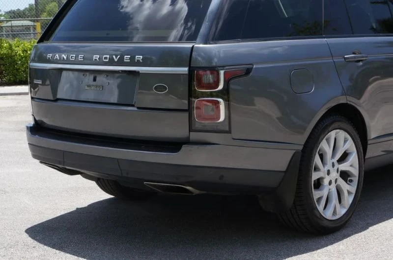 2018 Land Rover Range Rover L405 - Image 9 of 20