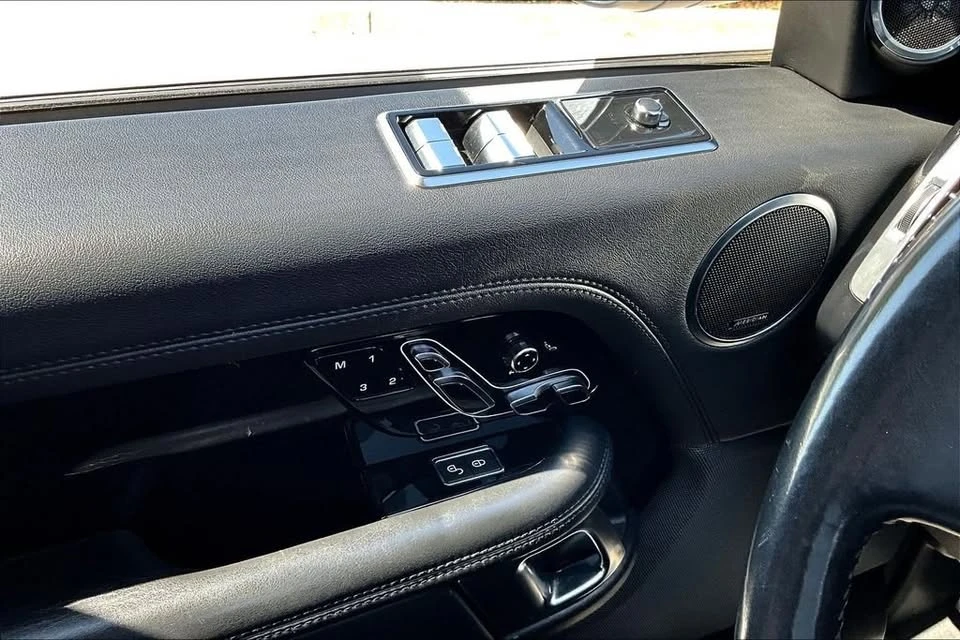 2018 Land Rover Range Rover L405 - Image 16 of 20