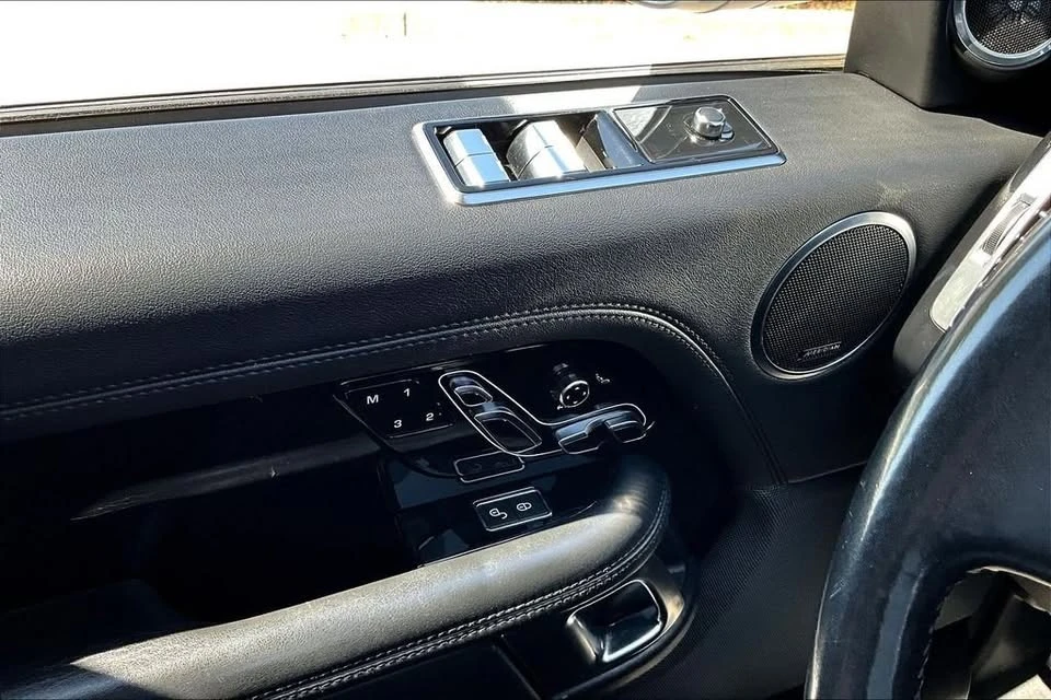 2018 Land Rover Range Rover L405 - Image 16 of 20