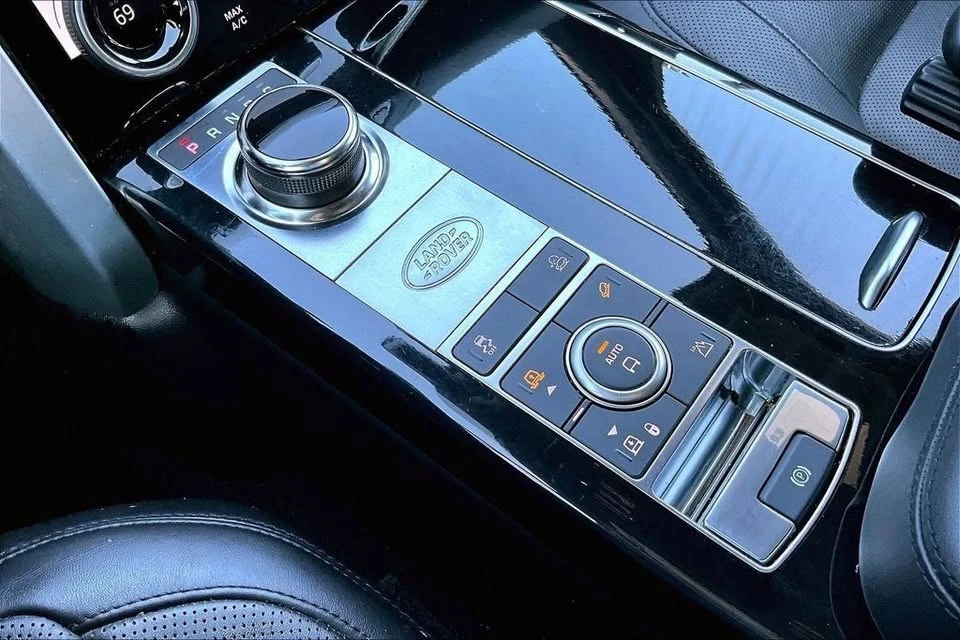 2018 Land Rover Range Rover L405 - Image 15 of 20