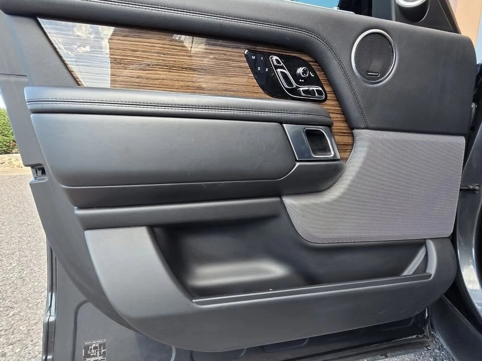2018 Land Rover Range Rover L405 - Image 14 of 20