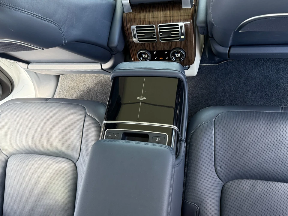 2018 Land Rover Range Rover L405 - Image 20 of 21