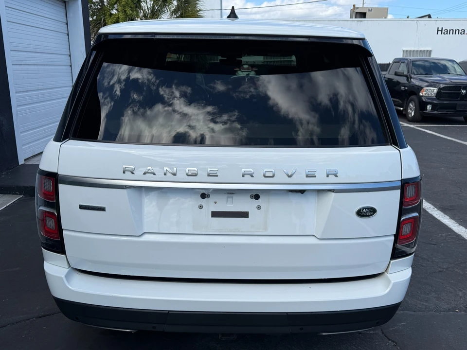 2018 Land Rover Range Rover L405 - Image 8 of 21