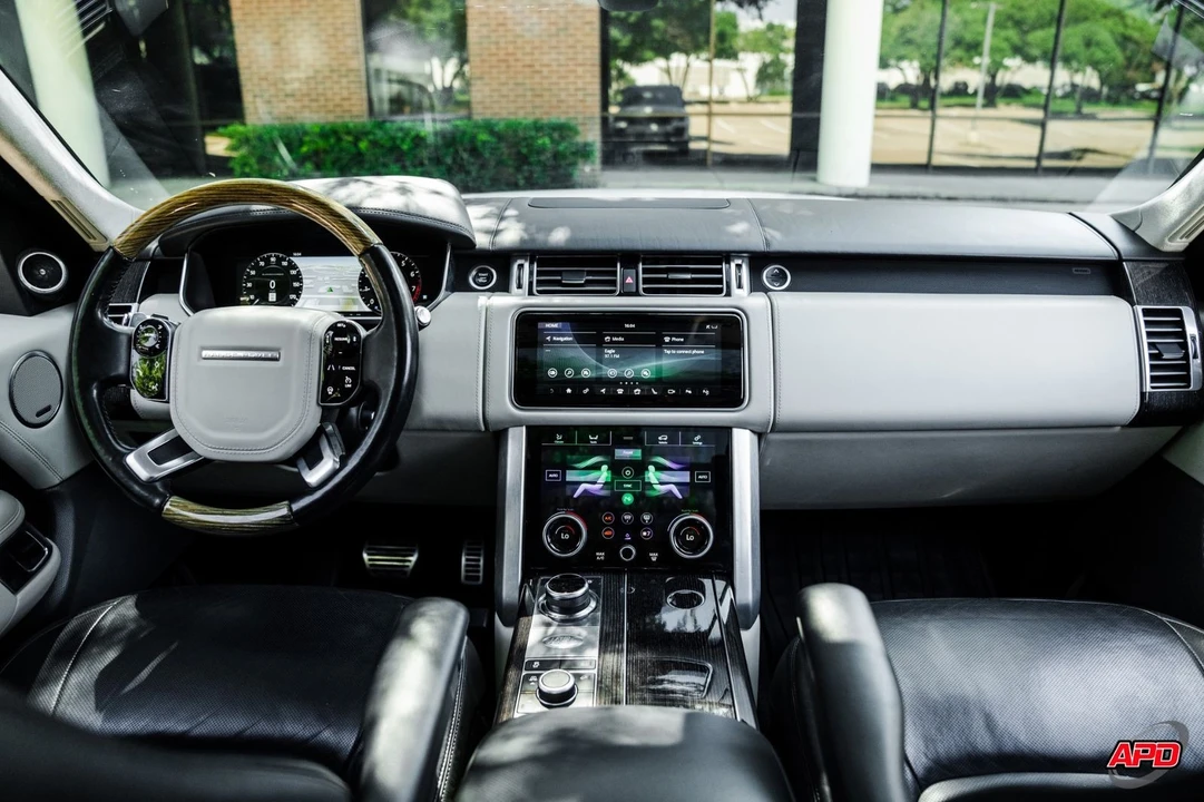 2018 Land Rover Range Rover L405 - Image 9 of 12