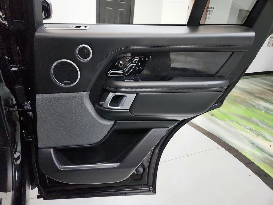 2018 Land Rover - Image 31 of 31