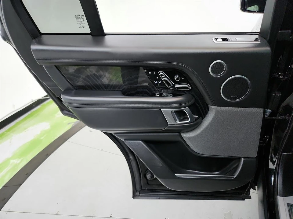 2018 Land Rover - Image 26 of 31