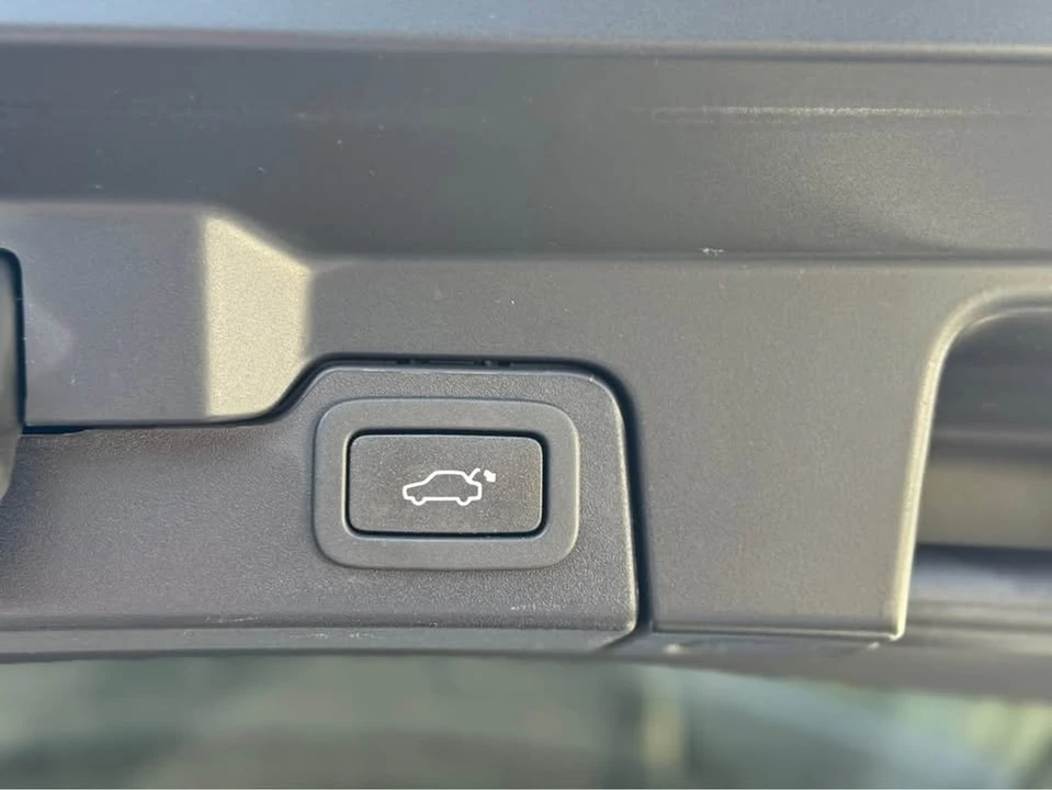 2018 Land Rover Range Rover Evoque 1st Gen - Image 17 of 17