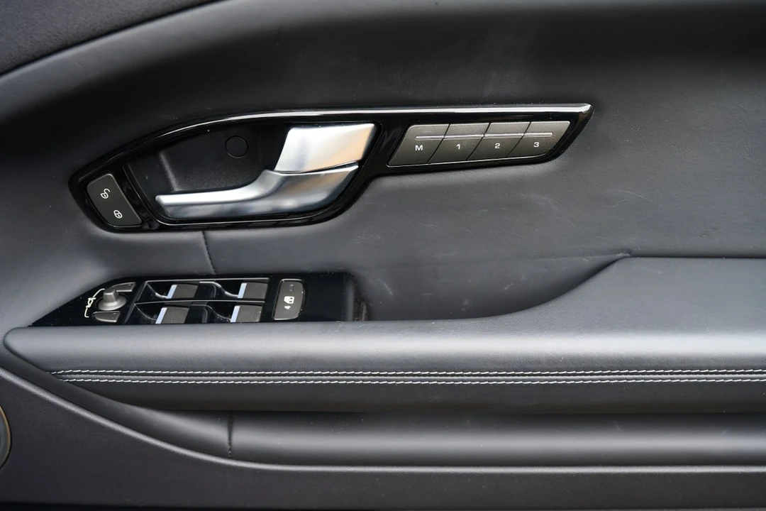 2018 Land Rover Range Rover Evoque 1st Gen - Image 29 of 30