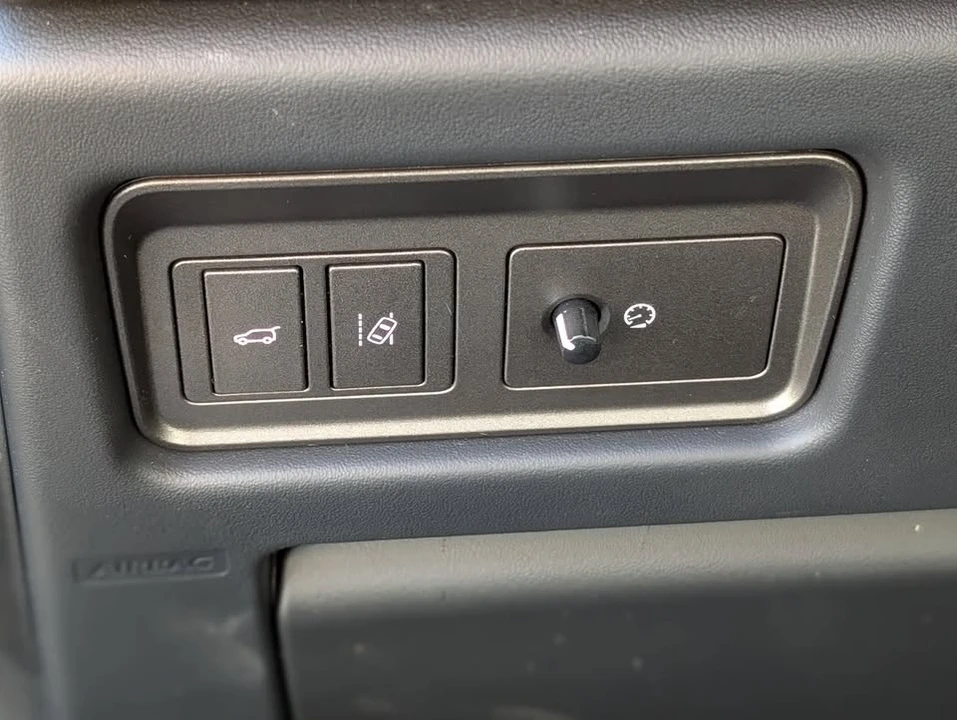 2018 Land Rover Range Rover Evoque 1st Gen - Image 13 of 16