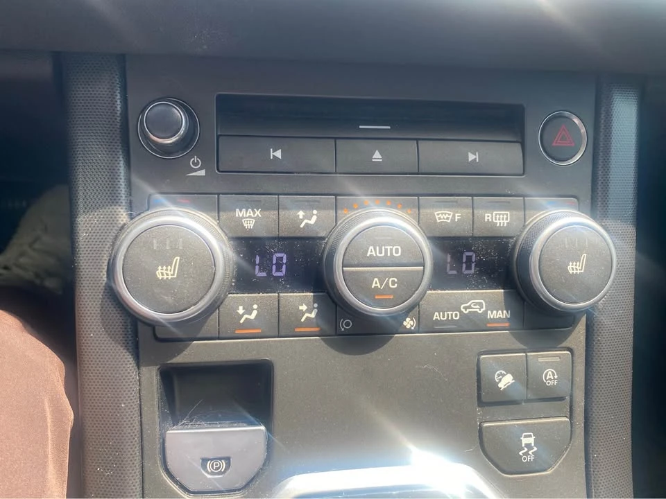 2018 Land Rover Range Rover Evoque 1st Gen - Image 9 of 12