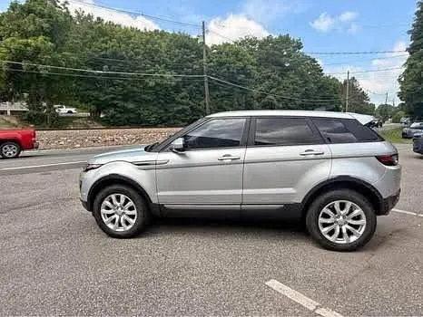 2018 Land Rover Range Rover Evoque SE Premium Sport Utility 4D