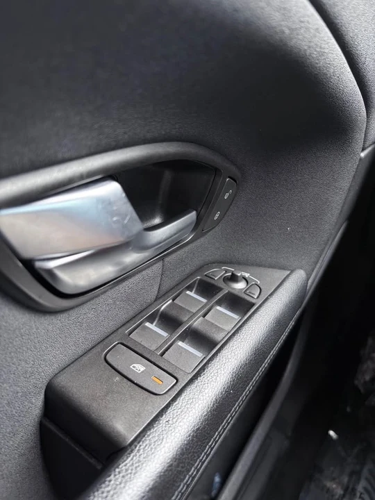 2018 Land Rover Range Rover Evoque 1st Gen - Image 19 of 20