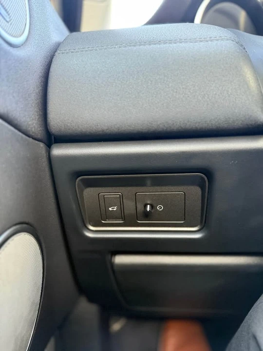2018 Land Rover Range Rover Evoque 1st Gen - Image 15 of 17