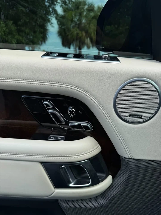 2018 Land Rover Range Rover L405 - Image 14 of 16