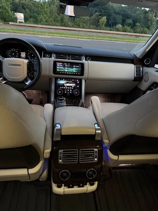 2018 Land Rover Range Rover L405 - Image 13 of 20