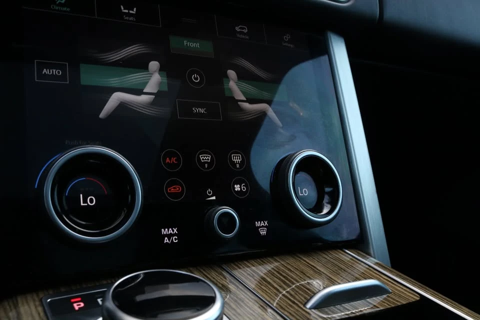 2018 Land Rover Range Rover L405 - Image 13 of 20