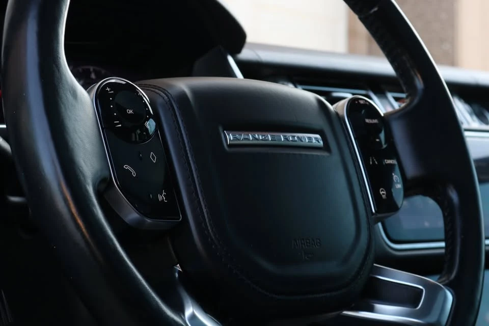 2018 Land Rover Range Rover L405 - Image 9 of 20