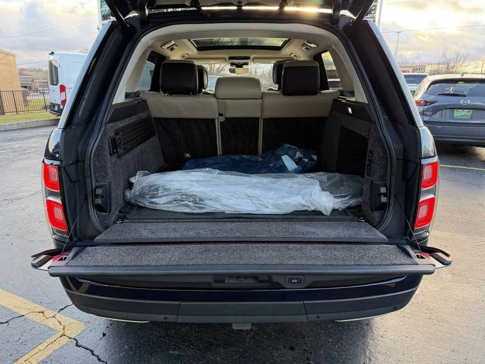 2018 Land Rover Range Rover L405 - Image 19 of 31