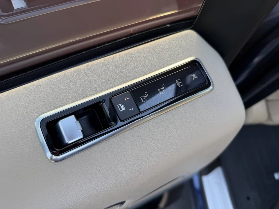 2018 Land Rover Range Rover L405 - Image 27 of 31