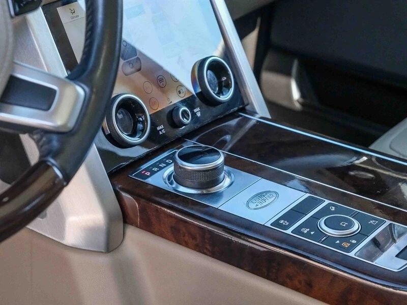 2018 Land Rover Range Rover L405 - Image 18 of 21