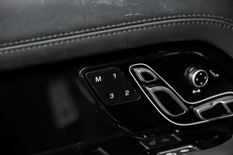 2018 Land Rover Range Rover L405 - Image 17 of 21