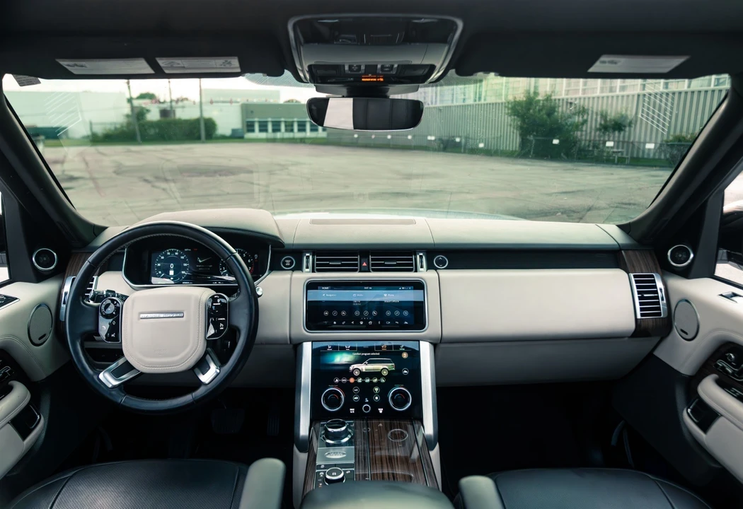 2018 Land Rover Range Rover L405 - Image 12 of 24