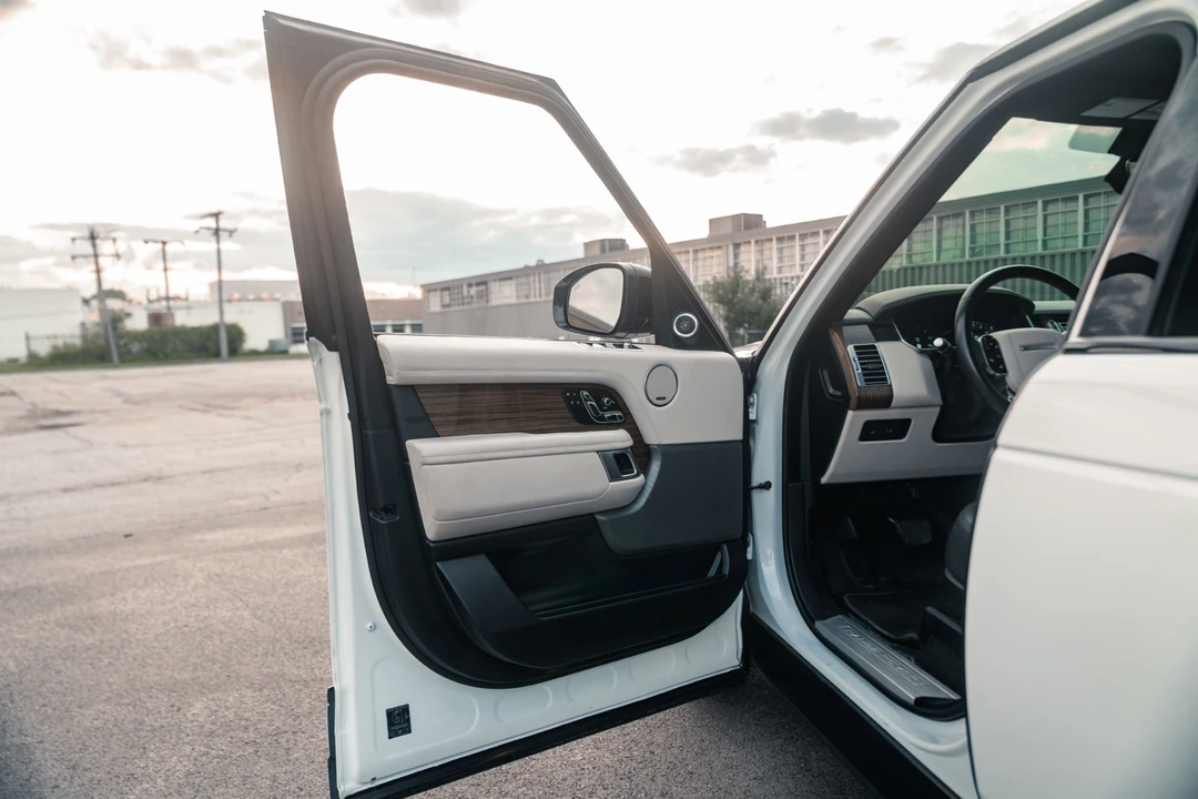 2018 Land Rover Range Rover L405 - Image 21 of 24