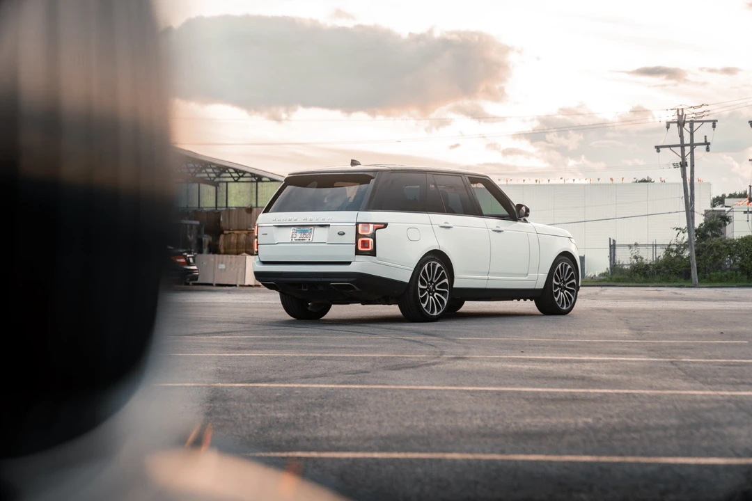 2018 Land Rover Range Rover L405 - Image 8 of 24