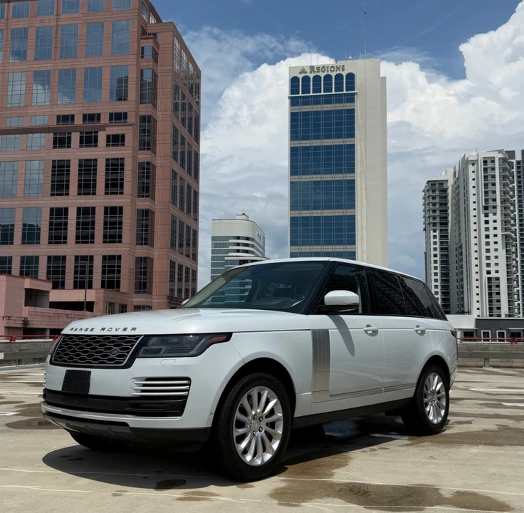 2018 Land Rover Range Rover L405 - Image 2 of 31