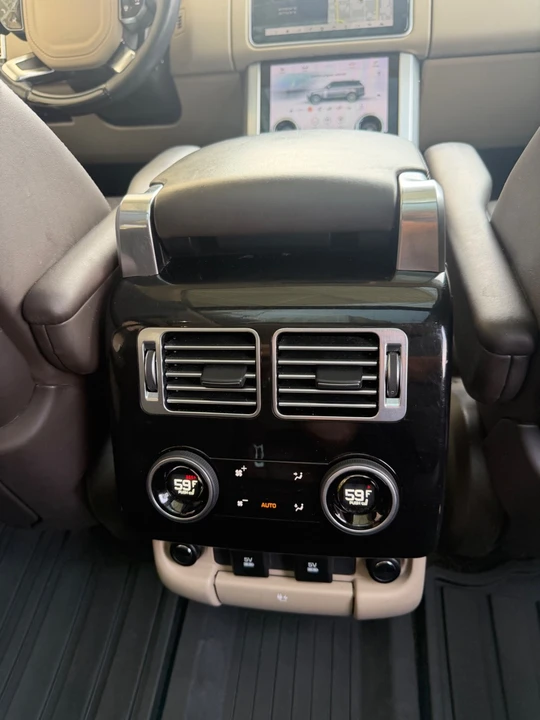 2018 Land Rover Range Rover L405 - Image 26 of 31