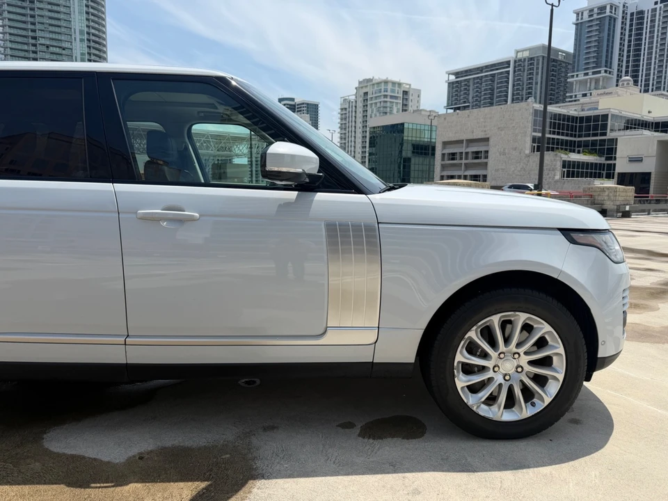 2018 Land Rover Range Rover L405 - Image 10 of 31