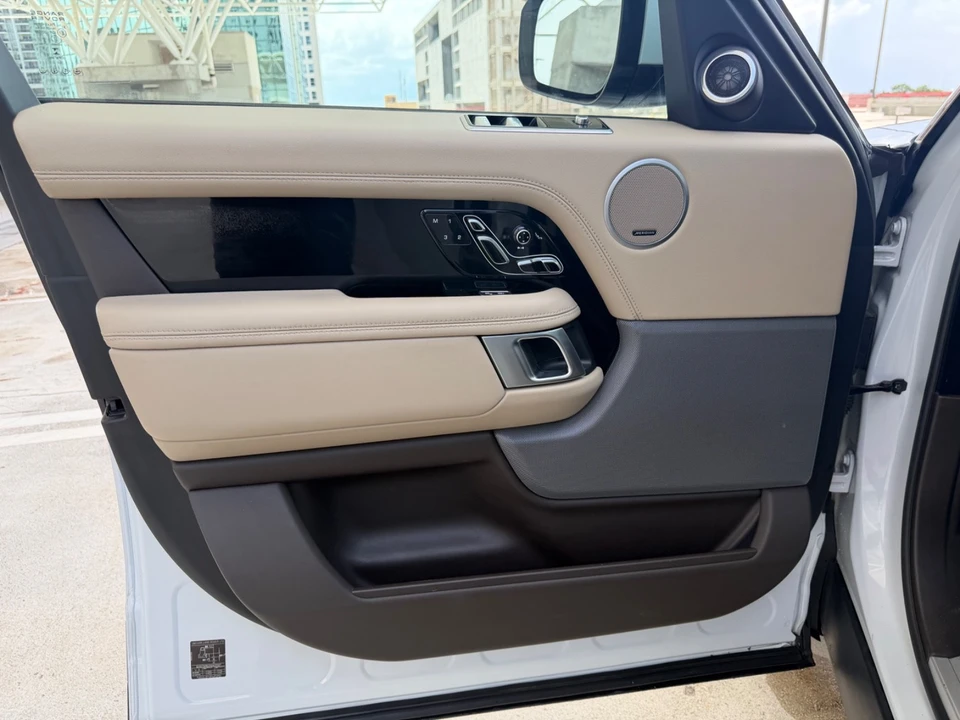 2018 Land Rover Range Rover L405 - Image 16 of 31