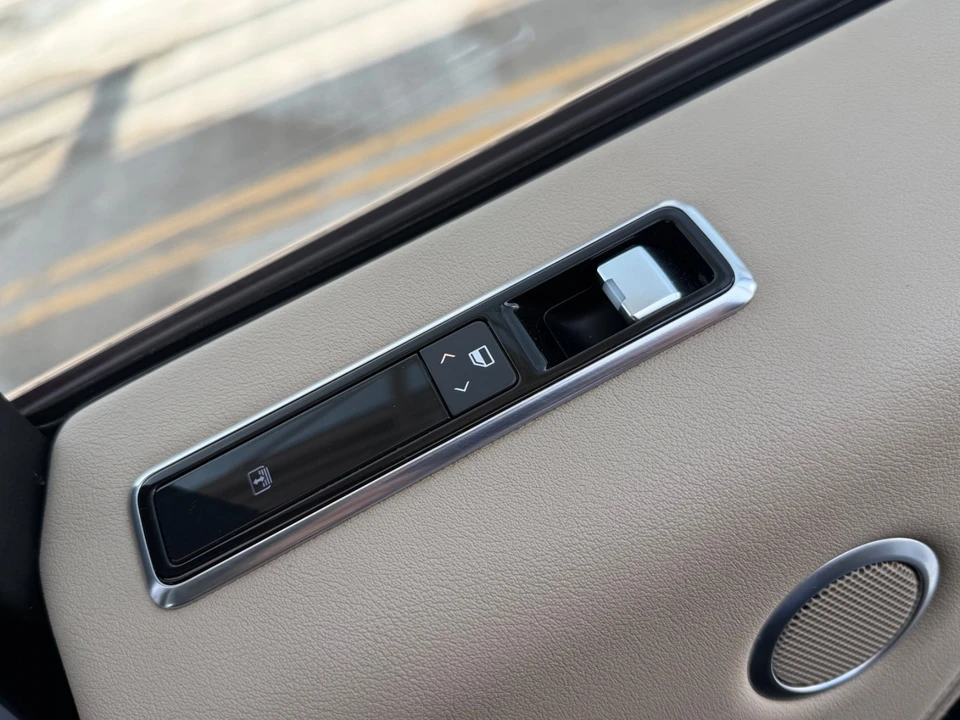 2018 Land Rover Range Rover L405 - Image 28 of 31