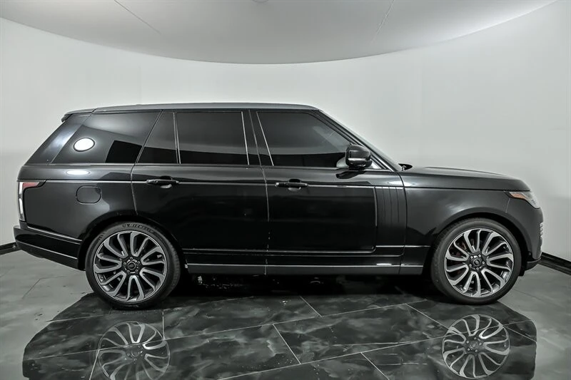2018 Land Rover Range Rover L405 - Image 10 of 31