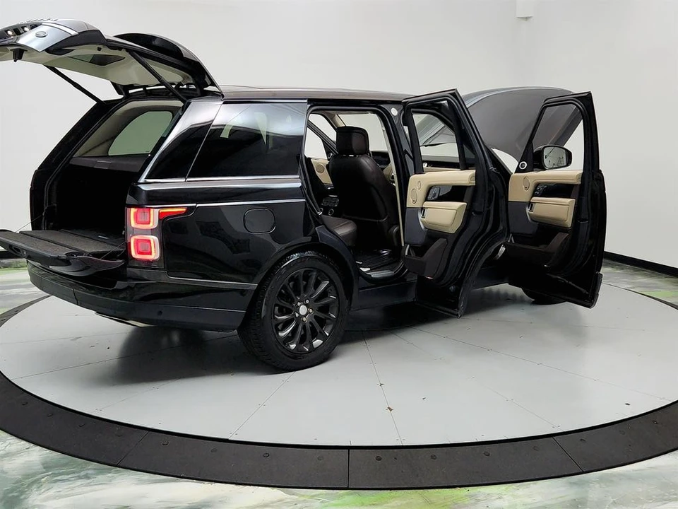 2018 Land Rover Range Rover L405 - Image 11 of 12
