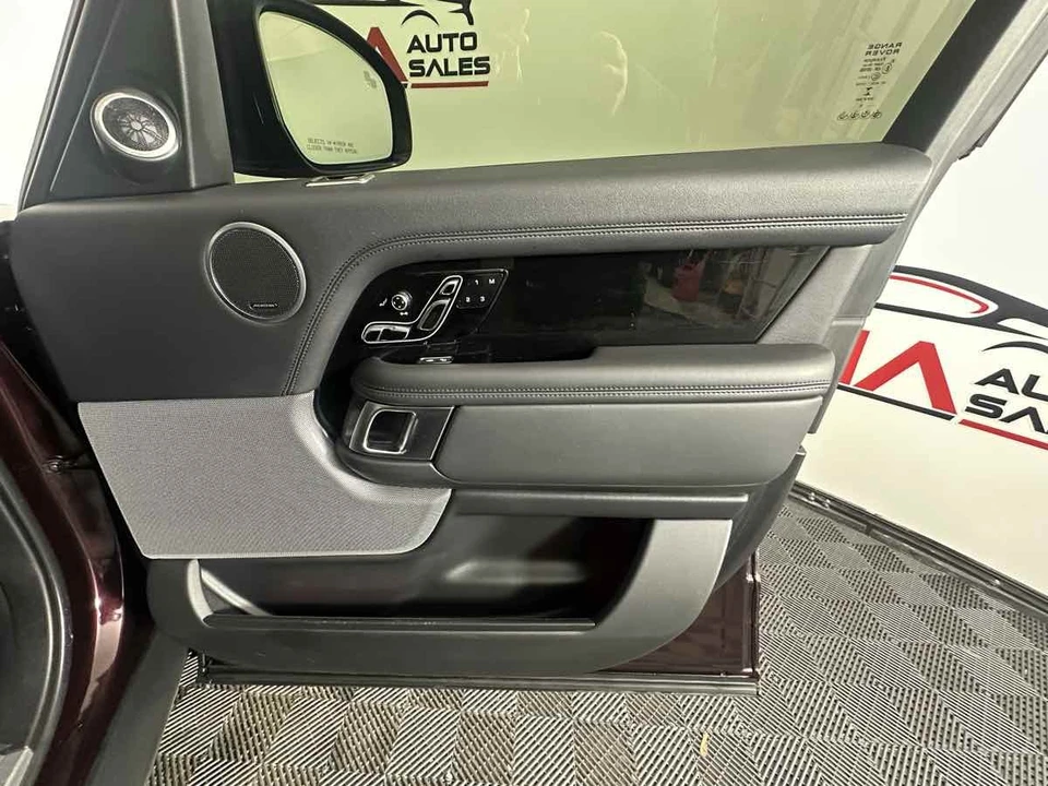 2018 Land Rover Range Rover L405 - Image 16 of 21