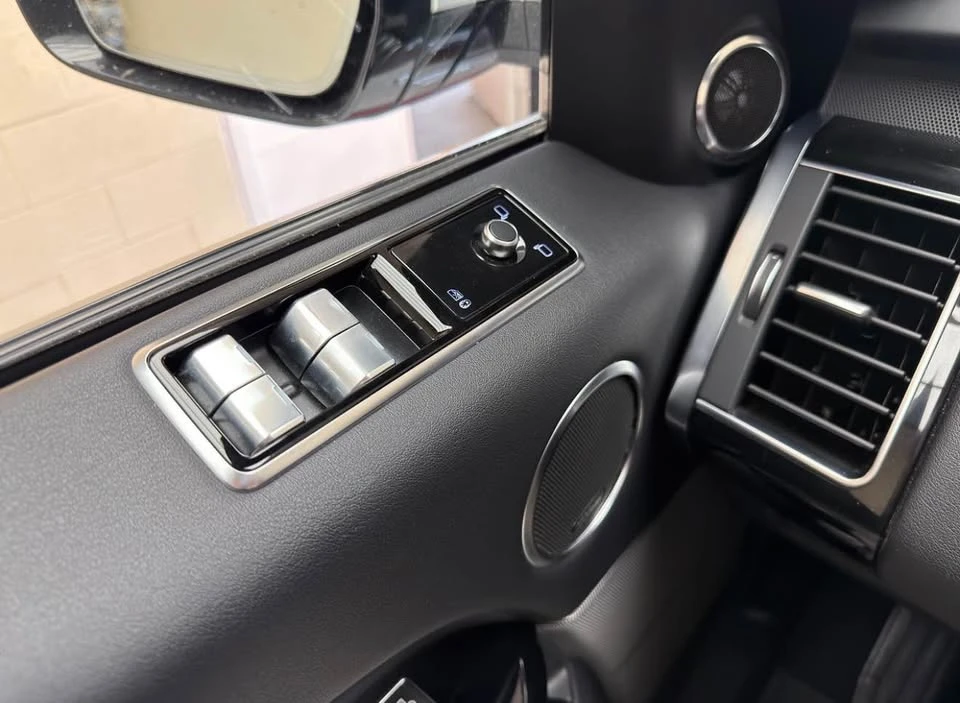 2018 Land Rover Range Rover L405 - Image 13 of 15