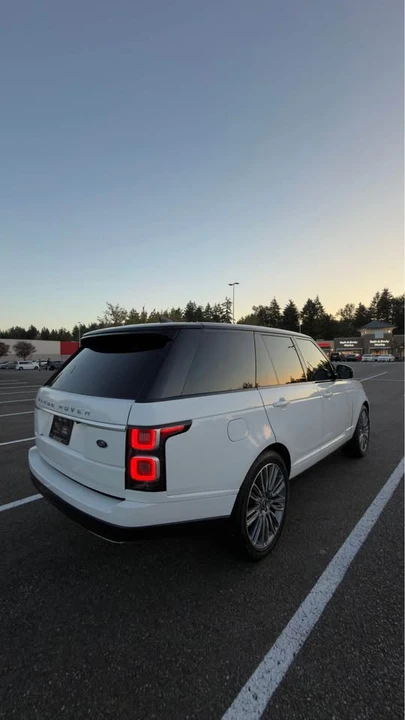 2018 Land Rover Range Rover L405 - Image 4 of 12