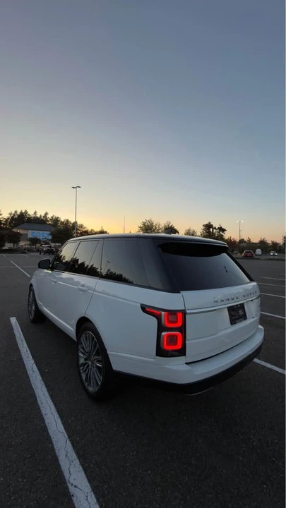 2018 Land Rover Range Rover L405 - Image 3 of 12